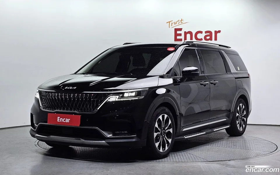 Kia Carnival 9 2023 — фото 1, купить с доставкой в Москву