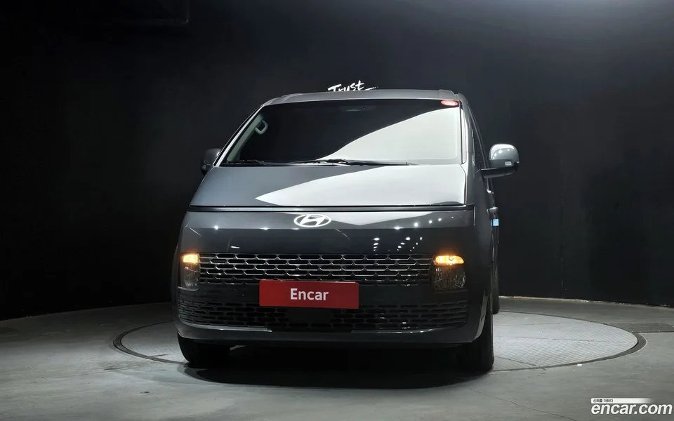 Hyundai Staria 4WD 11 2025 — миниатюра 3