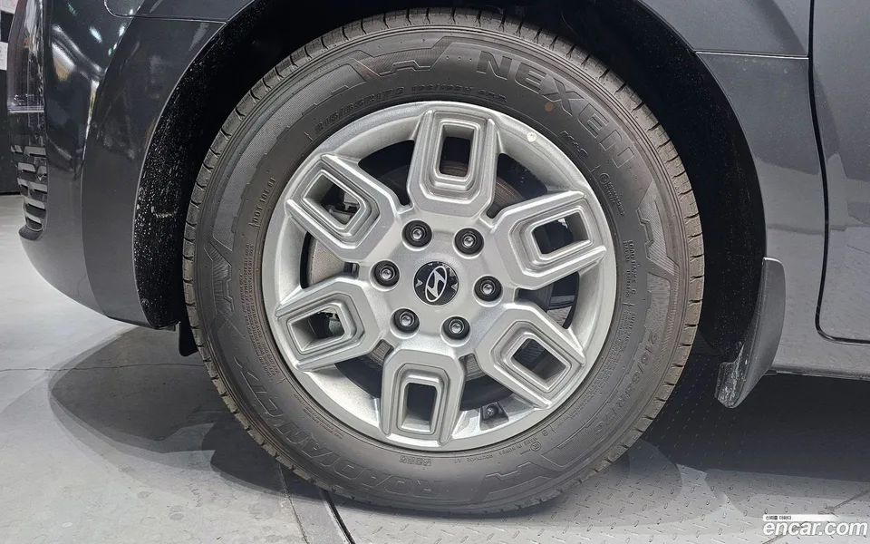 Hyundai Staria 4WD 11 2025 — миниатюра 5