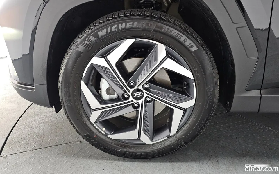 Hyundai Tucson 1.6 2WD 2023 — миниатюра 5