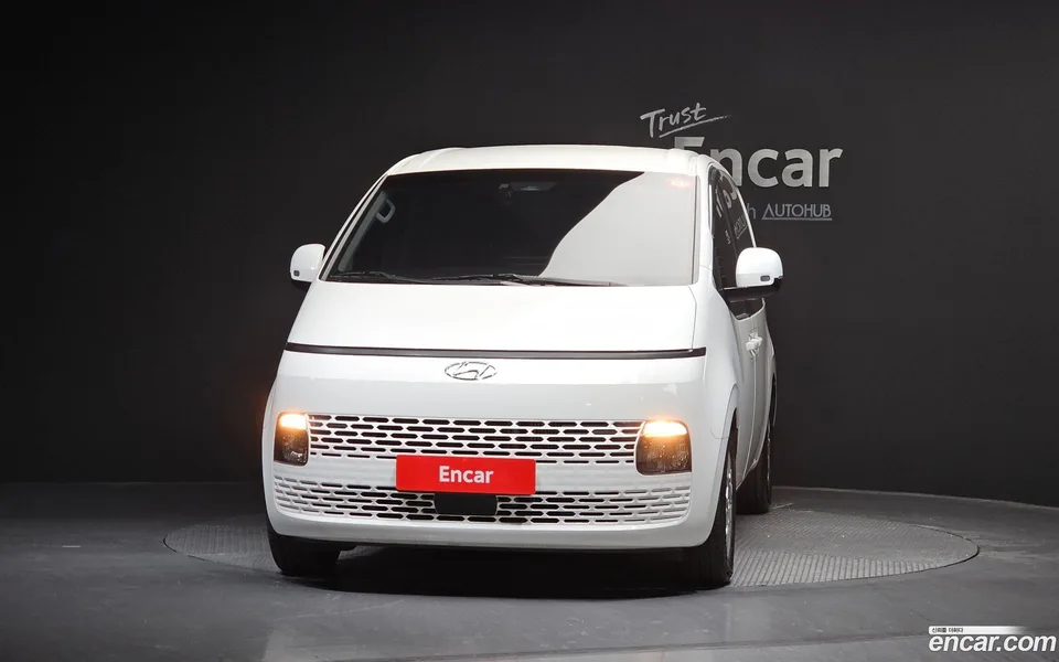 Hyundai Staria 5 2022 — миниатюра 3