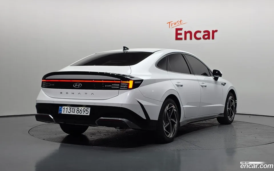 Hyundai Sonata The Edge Hybrid 2025 — миниатюра 2