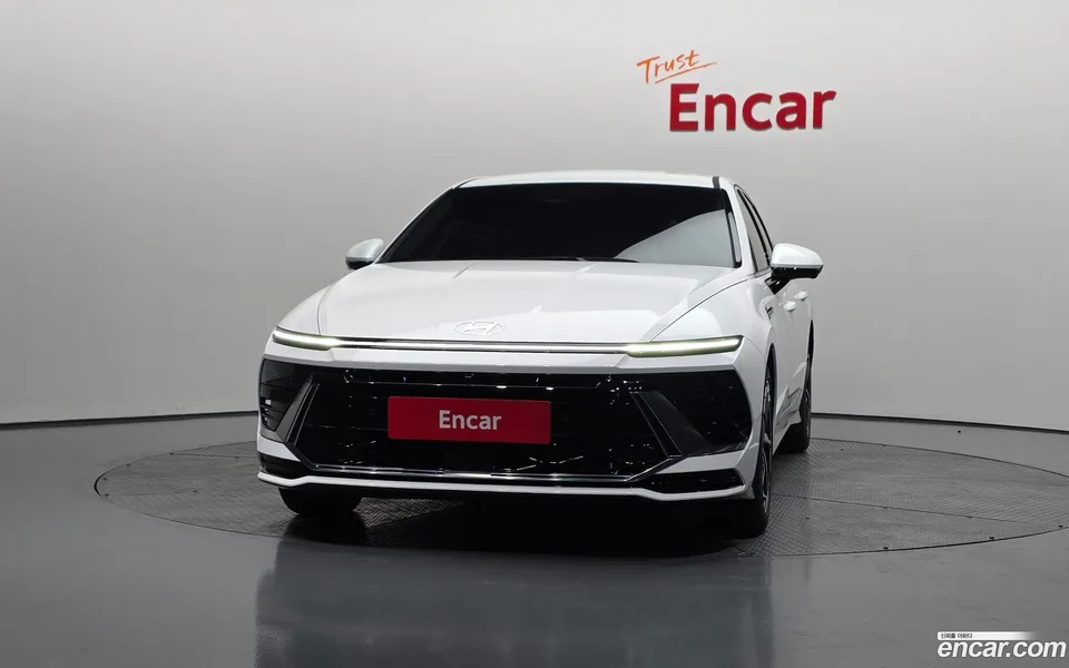 Hyundai Sonata The Edge Hybrid 2025 — миниатюра 3