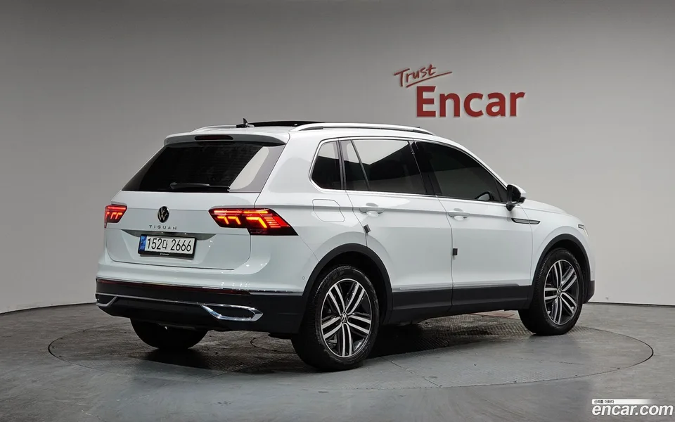 Volkswagen Tiguan 2.0 TDI 2022 — миниатюра 2