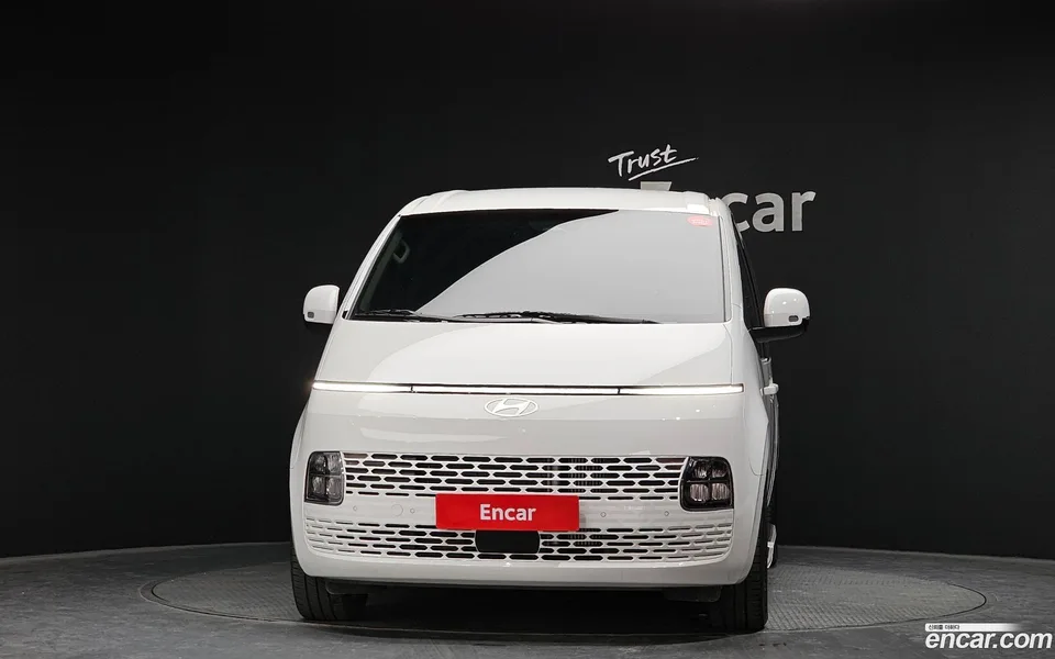 Hyundai Staria 9 2025 — миниатюра 3