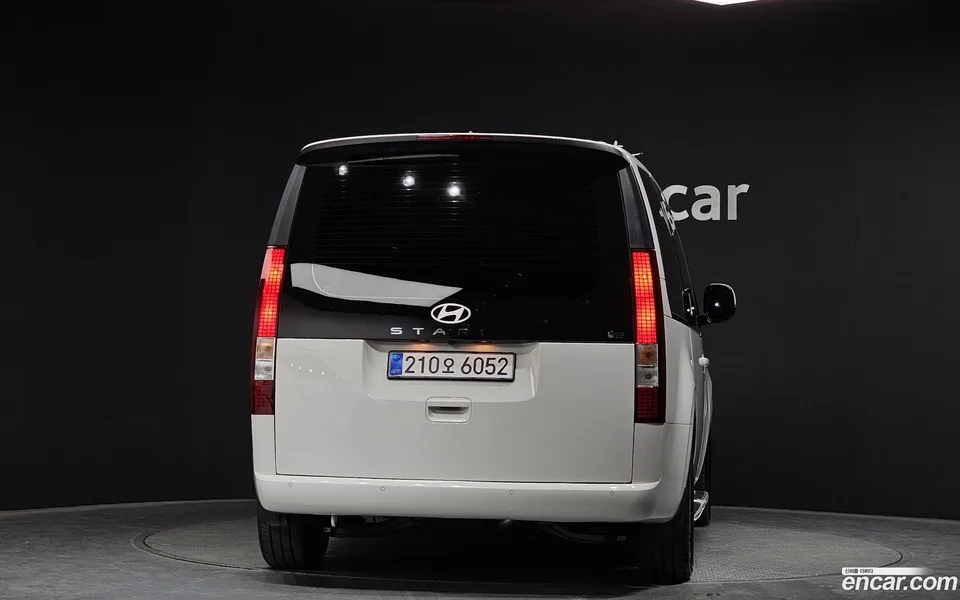 Hyundai Staria 9 2025 — миниатюра 4