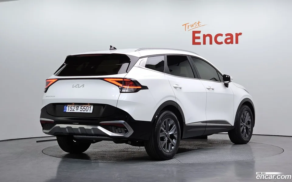 Kia Sportage 1.6 2WD 2022 — миниатюра 2
