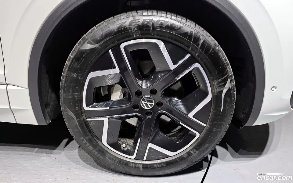 Volkswagen Touareg 3.0 TDI 2024 — миниатюра 5