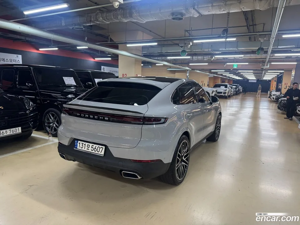 Porsche Cayenne 3.0 2024 — миниатюра 2