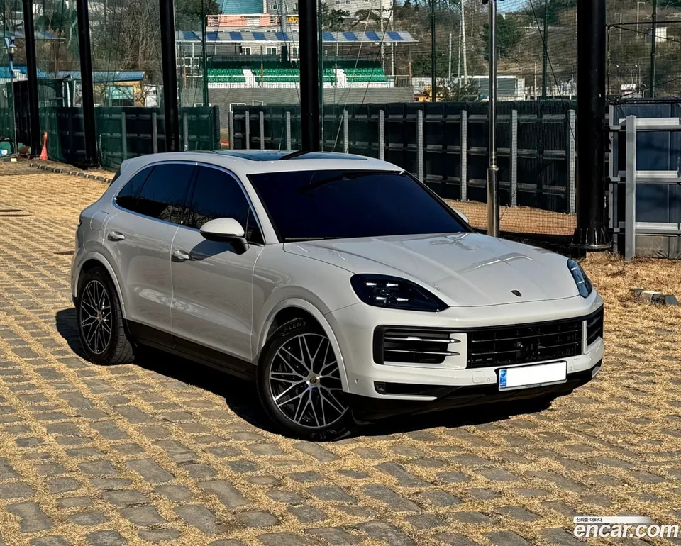 Porsche Cayenne 3.0 2023 — миниатюра 4