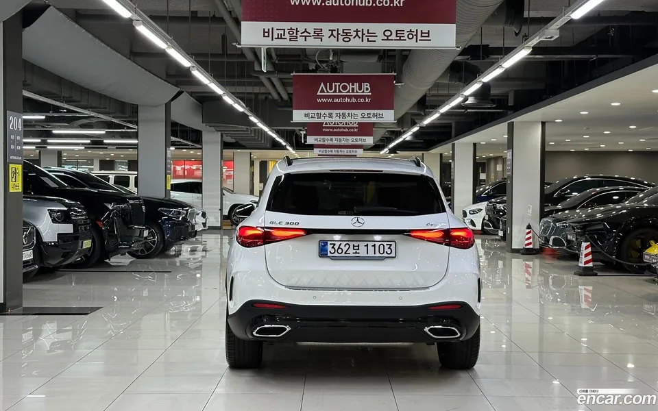 Mercedes-Benz GLC-Class GLC300 4MATIC AMG Line 2025 — миниатюра 3