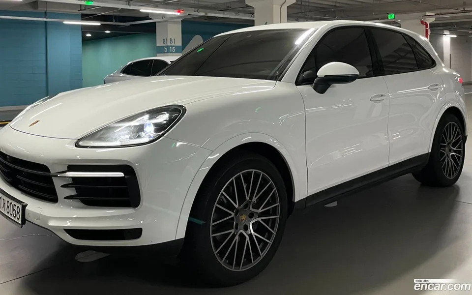 Porsche Cayenne 3.0 2023 — миниатюра 2
