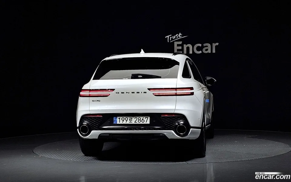 Genesis GV70 2.5T 2WD 2022 — миниатюра 4