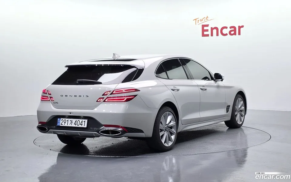 Genesis G70 Shooting Brake 2.5T 2WD 2024 — миниатюра 2