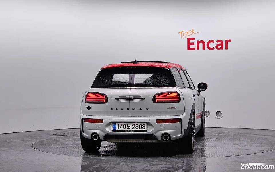 MINI Cooper S Clubman JCW 2023 — миниатюра 4