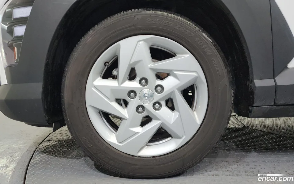 Hyundai Kona 1.6 2WD 2023 — миниатюра 5