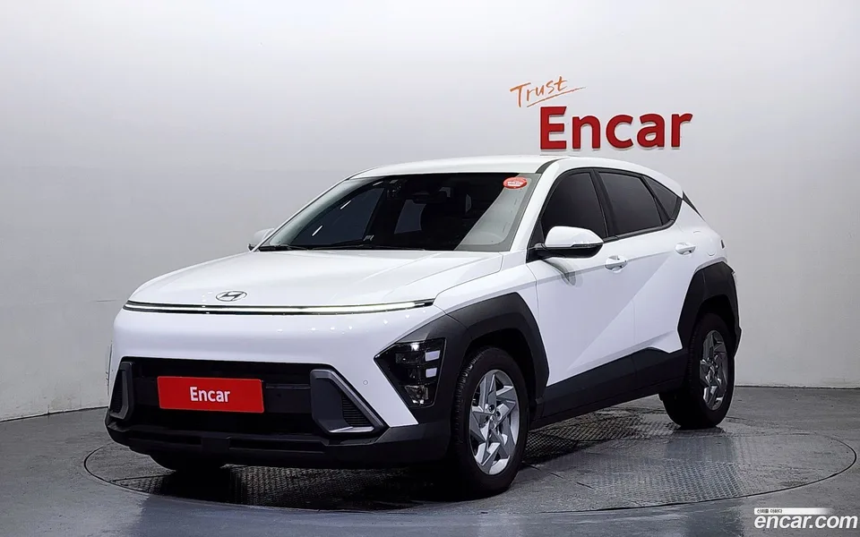 Hyundai Kona 1.6 2WD 2023 — фото 1, купить с доставкой в Москву