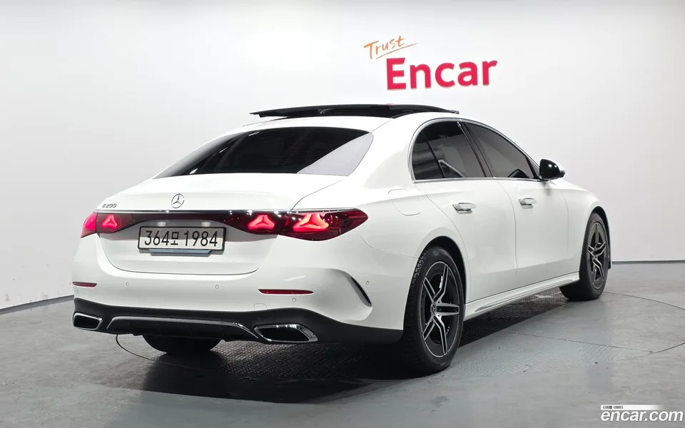 Mercedes-Benz E-Class E200 AMG Line 2025 — миниатюра 2