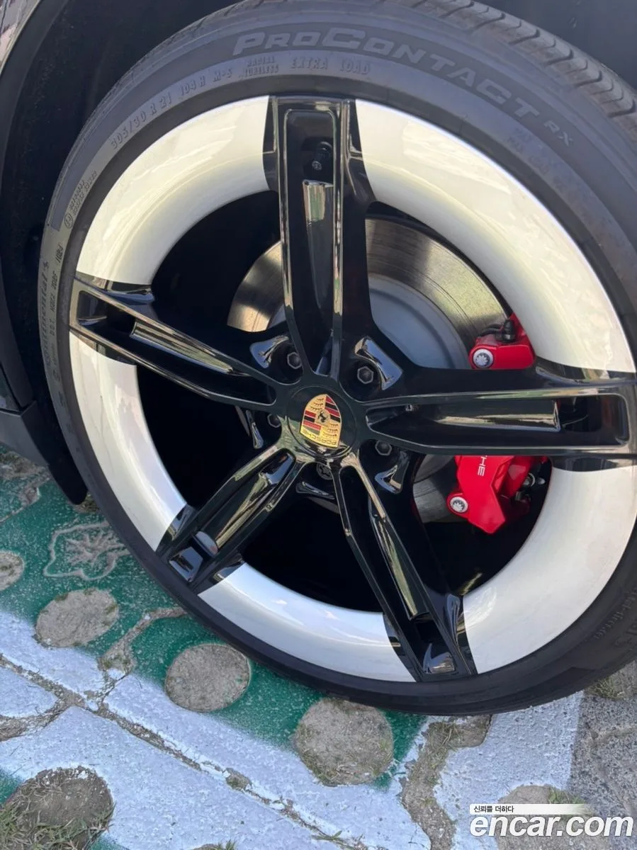 Porsche Taycan 4S 2025 — миниатюра 5