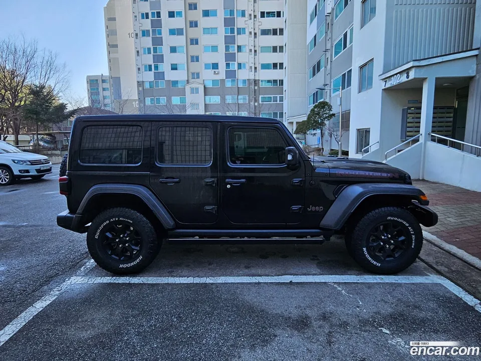 Jeep Wrangler 2.0 4 2023 — миниатюра 5