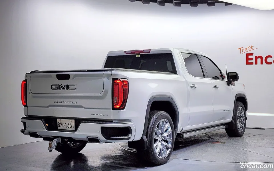 GMC Sierra -X 2023 — миниатюра 2