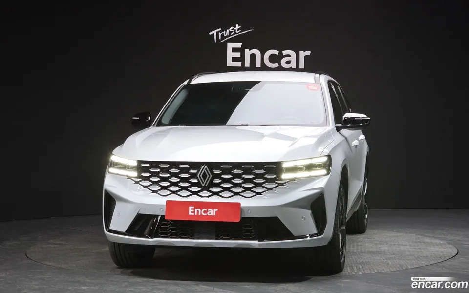 Renault Samsung Grand Koleos 1.5 E-TECH 2WD 2024 — миниатюра 3