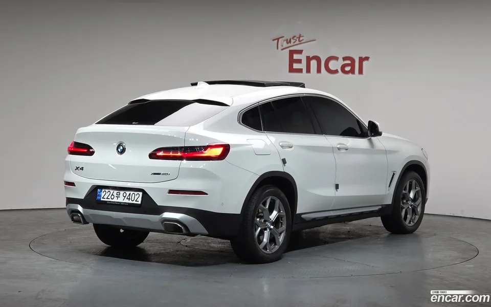 BMW X4 xDrive20i xLine 2022 — миниатюра 2