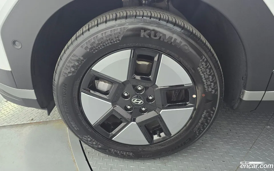 Hyundai Santa Fe HEV 1.6 2WD 2025 — миниатюра 5