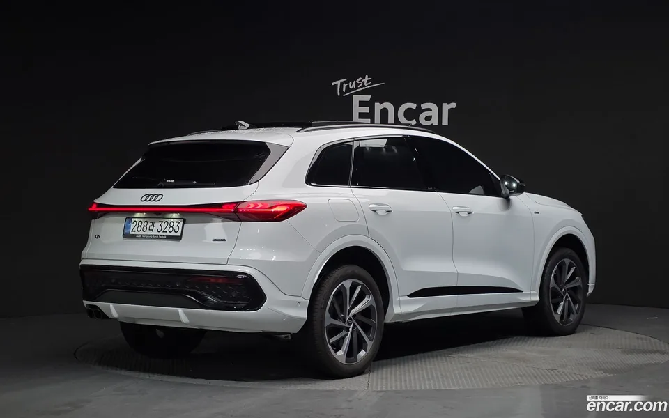 Audi Q5 (80A) 40 TDI S Line 2025 — миниатюра 2