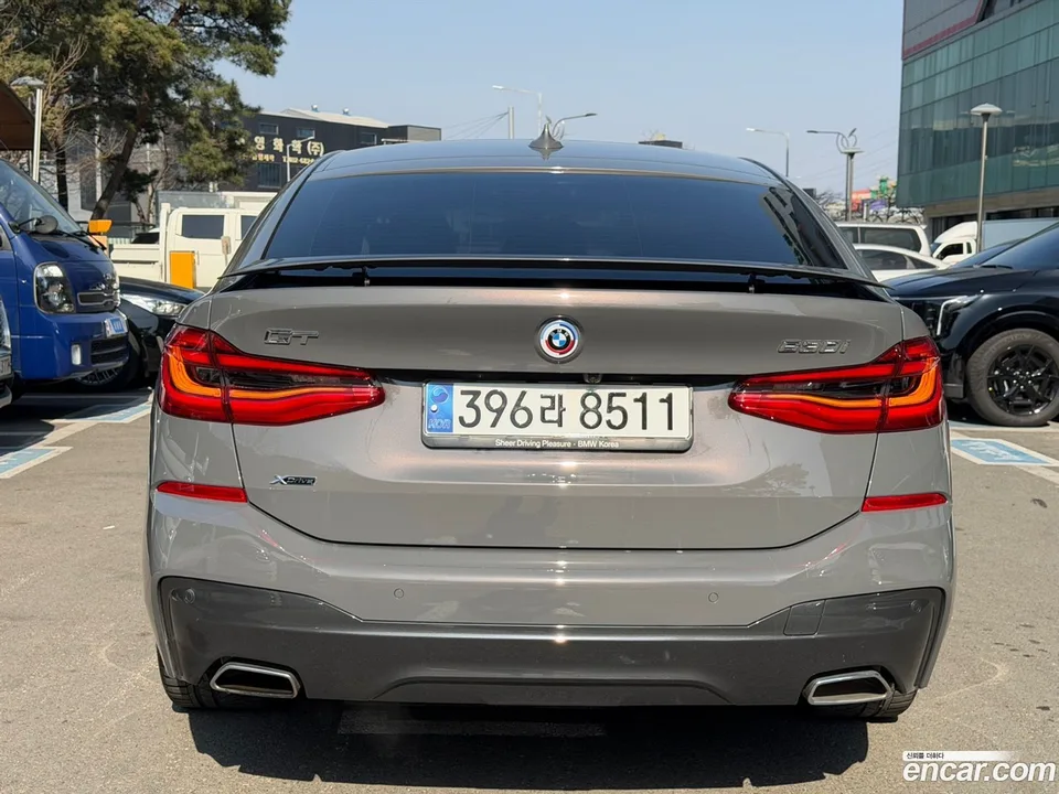 BMW 6 Series GT 630i xDrive M 2022 — миниатюра 4