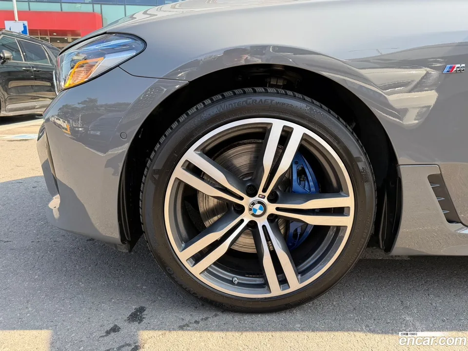 BMW 6 Series GT 630i xDrive M 2022 — миниатюра 5