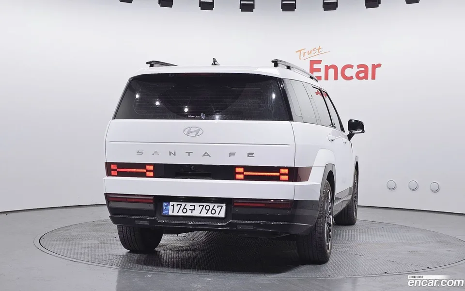 Hyundai Santa Fe HEV 1.6 2WD 2024 — миниатюра 4