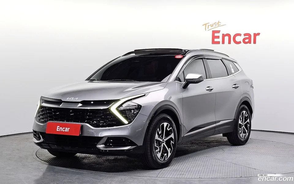 Kia Sportage Hybrid 2WD 2023 — фото 1, купить с доставкой в Москву