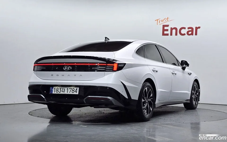Hyundai Sonata The Edge 1.6 2023 — миниатюра 2