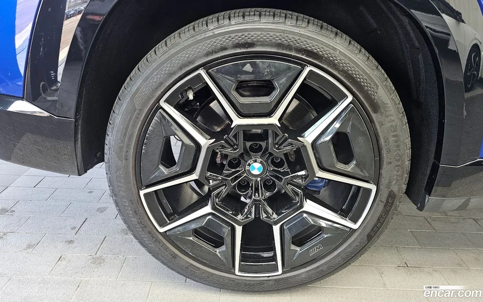 BMW XM 4.4 2023 — миниатюра 5