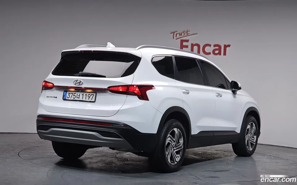 Hyundai Santa Fe 2.2 2WD 2023 — миниатюра 2