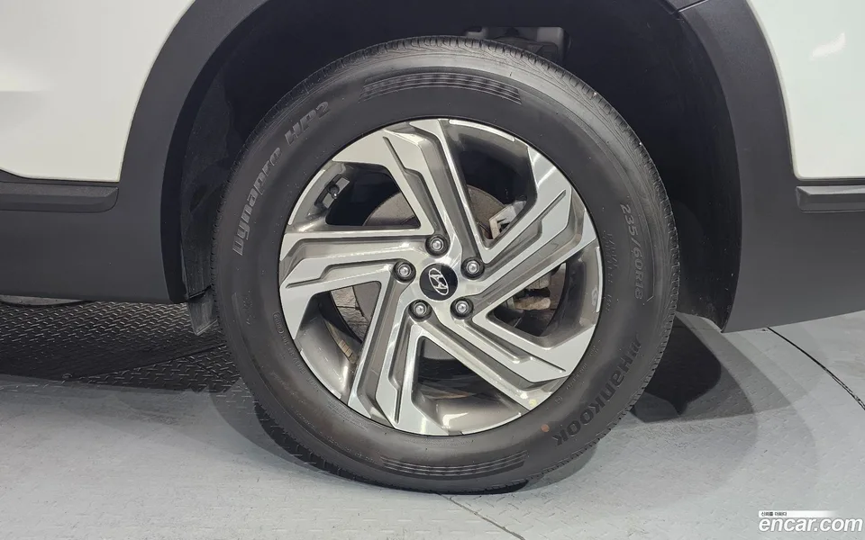 Hyundai Santa Fe 2.2 2WD 2023 — миниатюра 5