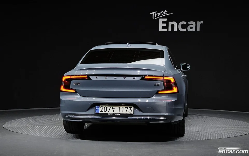 Volvo S90 B5 2023 — миниатюра 4