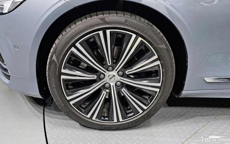 Volvo S90 B5 2023 — миниатюра 5