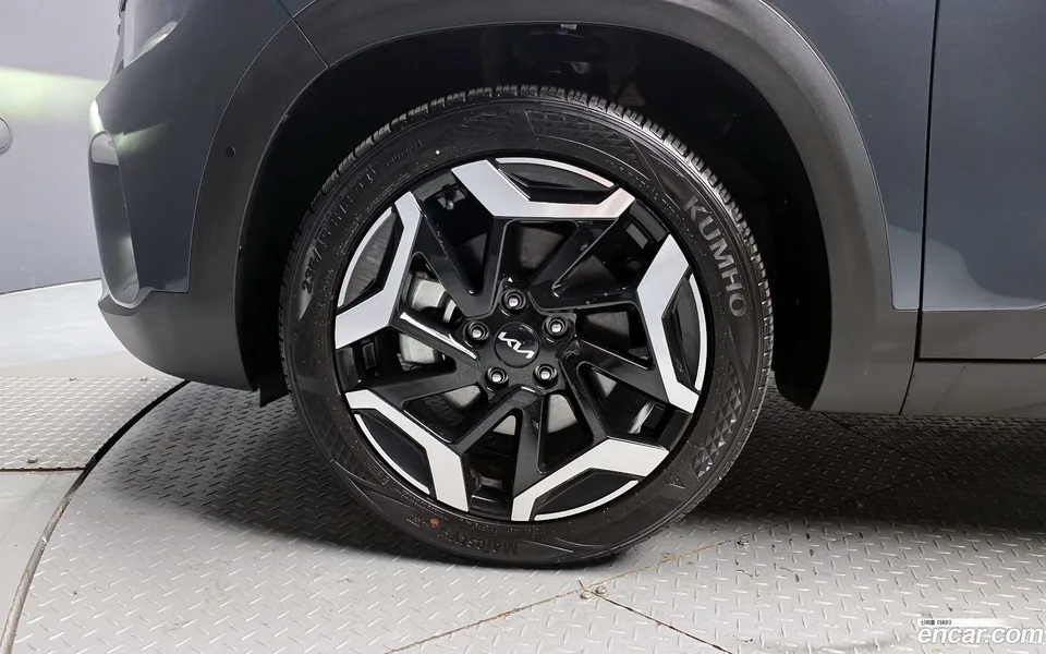 Kia Seltos 1.6 2WD 2023 — миниатюра 5