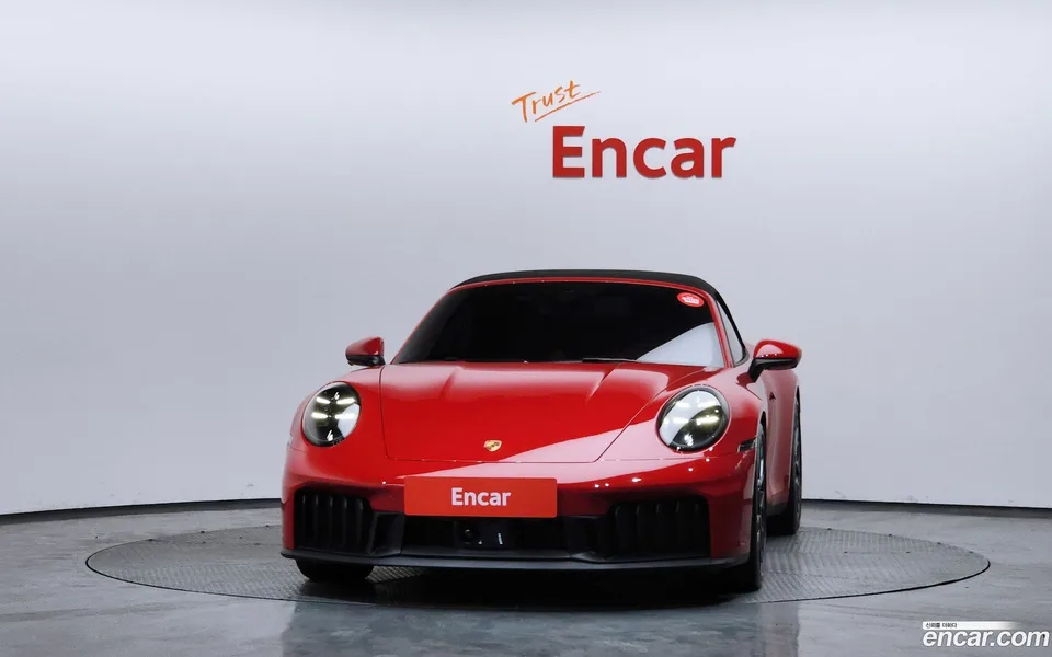 Porsche 911 (992) GTS 2025 — миниатюра 3