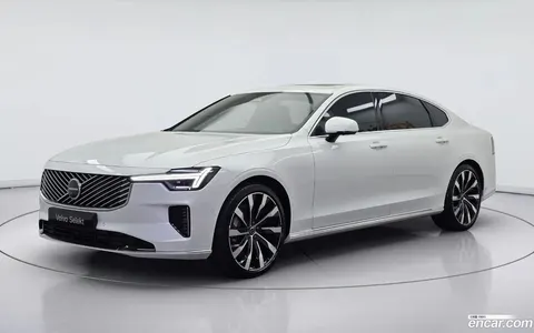 Volvo S90 2025 купить в Москве