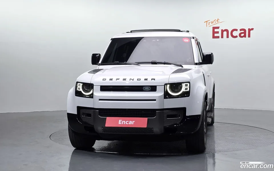 Land Rover Defender 110 P300 X- SE 2022 — миниатюра 3