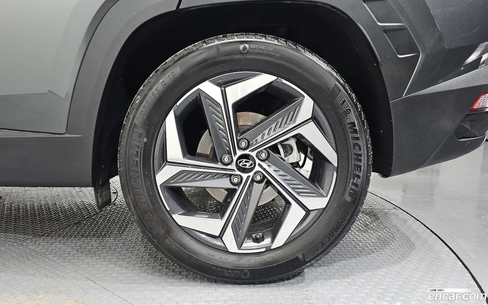 Hyundai Tucson 1.6 2WD 2023 — миниатюра 5