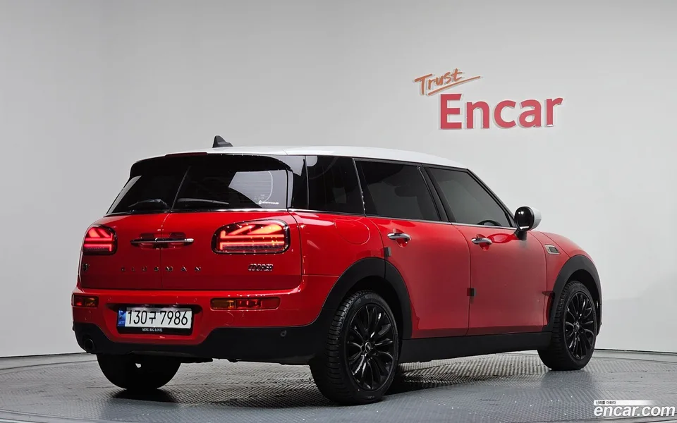 MINI Cooper Clubman 2023 — миниатюра 2