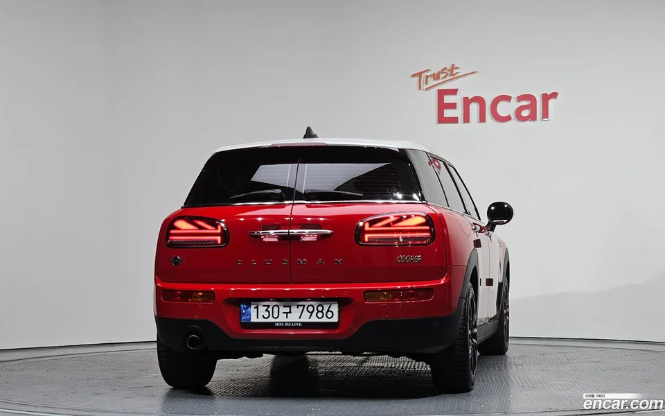 MINI Cooper Clubman 2023 — миниатюра 4