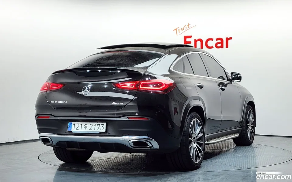 Mercedes-Benz GLE-Class GLE400d 4MATIC 2023 — миниатюра 2