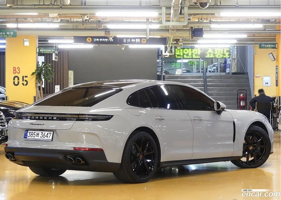 Porsche Panamera (976) 2.9 AWD 2025 — миниатюра 2
