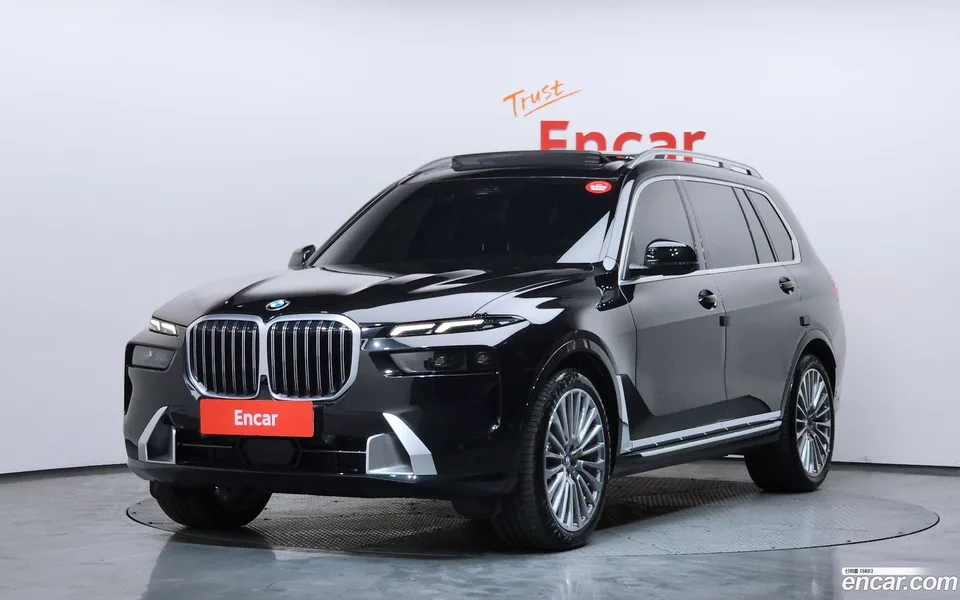BMW X7 xDrive 40i 6 2024 — фото 1, купить с доставкой в Москву