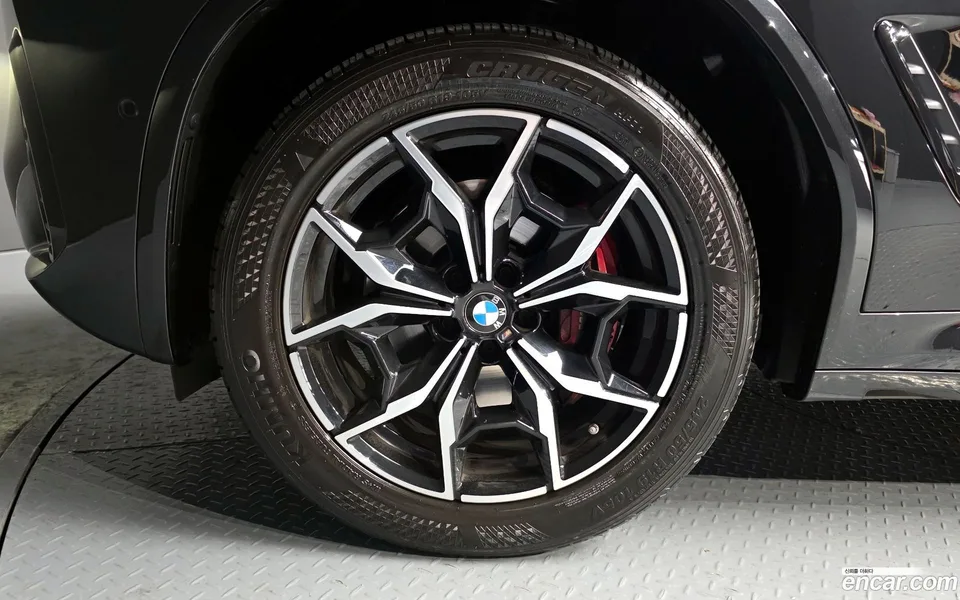 BMW X4 xDrive20i M 2022 — миниатюра 5